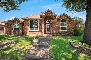 8301 Martha Ln, Rowlett, TX 75088 - Photo 2