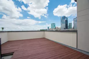 708 Skyline Bluff Ct, Fort Worth, TX 76102 - Photo 20