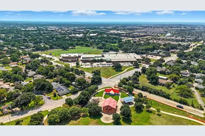 8440 Stephanie Drive, North Richland Hills, TX 76182 - Photo 6