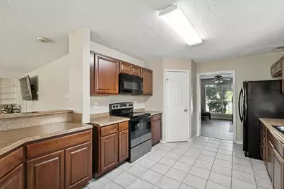 8440 Stephanie Drive, North Richland Hills, TX 76182 - Photo 16