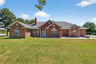 482 Center Hill Rd, Gainesville, TX 76240 - Photo 2