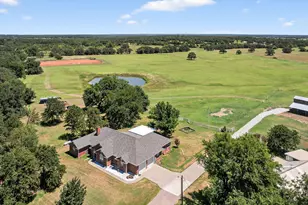 482 Center Hill Rd, Gainesville, TX 76240 - Photo 1