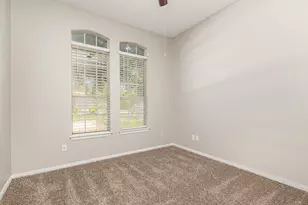 812 Pinnacle Cir, Lewisville, TX 75077 - Photo 16