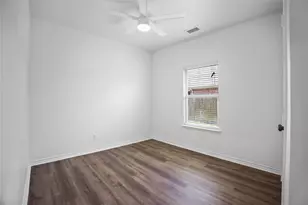 2848 Willow Glen Ct, Grand Prairie, TX 75052 - Photo 14