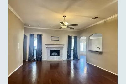 608 W Sheila Circle, Joshua, TX 76058 - Photo 4
