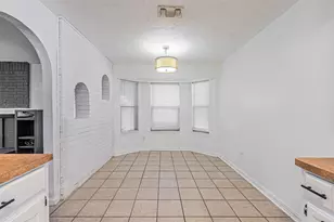 515 Lynnewood Ave, Burleson, TX 76028 - Photo 16