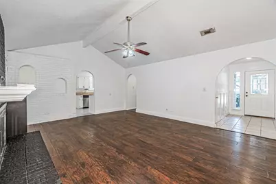 515 Lynnewood Avenue, Burleson, TX 76028 - Photo 12