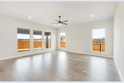 133 Silverleaf Drive, Balch Springs, TX 75181 - Photo 10