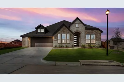 133 Silverleaf Drive, Balch Springs, TX 75181 - Photo 2