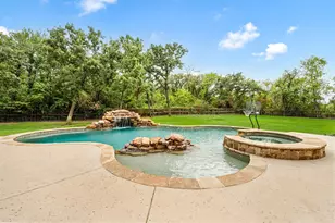 737 Manor Dr, Argyle, TX 76226 - Photo 36