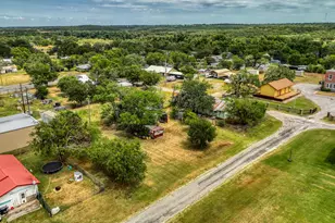 62 Travis St, Santo, TX 76472 - Photo 6