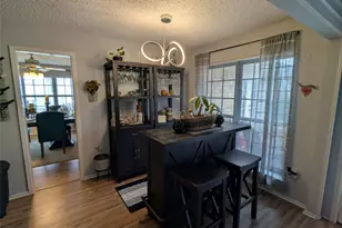 2827 Cross Timbers Dr, Irving, TX 75060 - Photo 2