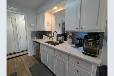 2827 Cross Timbers Drive, Irving, TX 75060 - Photo 4