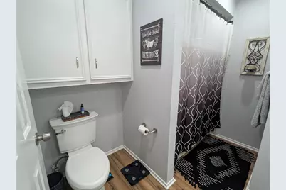 2827 Cross Timbers Drive, Irving, TX 75060 - Photo 18