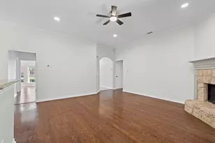 444 Misty Ln, Lewisville, TX 75067 - Photo 8