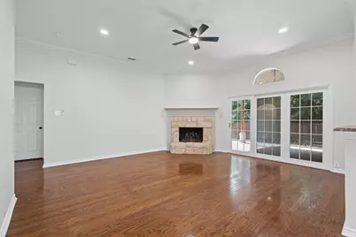 444 Misty Lane, Lewisville, TX 75067 - Photo 10