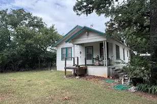 1637 S Bassett St, Eastland, TX 76448 - Photo 2