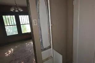 905 W Walker St, Breckenridge, TX 76424 - Photo 10