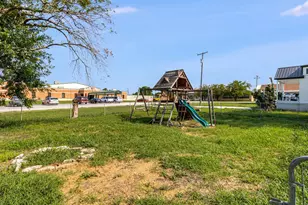 112 W Hackberry St, Malone, TX 76660 - Photo 34