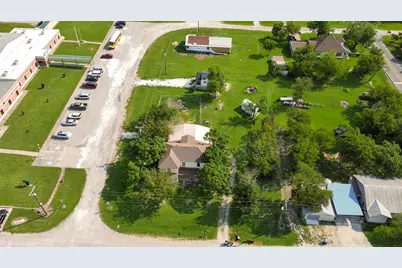 112 W Hackberry Street, Malone, TX 76660 - Photo 36