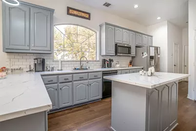 230 River Oaks Drive, Combine, TX 75159 - Photo 10