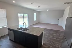 477 Bank Way, Crowley, TX 76036 - Photo 32