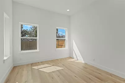 850 W Canty Street, Dallas, TX 75208 - Photo 16