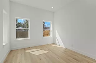 850 W Canty St, Dallas, TX 75208 - Photo 16