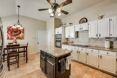 5321 Meadow Chase Lane, Flower Mound, TX 75028 - Photo 10