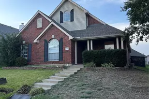 1681 Yellowstone Ave, Lewisville, TX 75077 - Photo 2