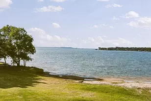 1413 Dawn Dr N, Pelican Bay, TX 76020 - Photo 26