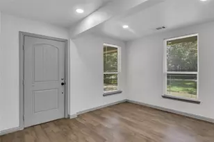 411 Euclid St, Cleburne, TX 76033 - Photo 16