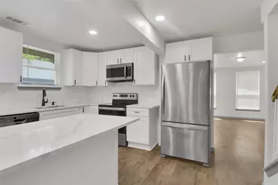 411 Euclid Street, Cleburne, TX 76033 - Photo 1