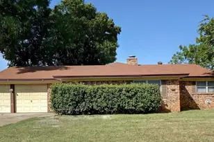 7125 Corona Dr, North Richland Hills, TX 76180 - Photo 2