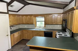 137 County Rd 2362, Bagwell, TX 75412 - Photo 4