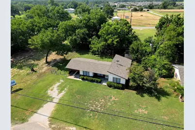 321 W Highway 199, Springtown, TX 76082 - Photo 20