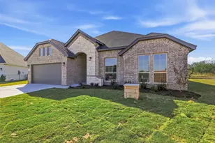 12516 Hopke Ct, Fort Worth, TX 76126 - Photo 2