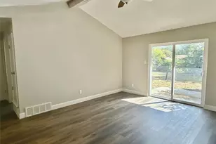 724 Windsor Dr, Everman, TX 76140 - Photo 2