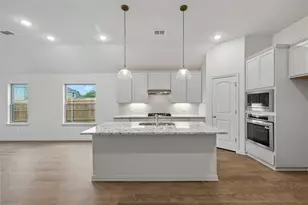 4601 Plump Jack Dr, Arlington, TX 76013 - Photo 2