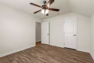 210 Donna Cir, Granbury, TX 76049 - Photo 24