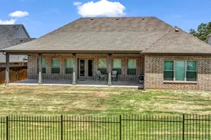 7228 Smith Farm Dr, North Richland Hills, TX 76182 - Photo 4