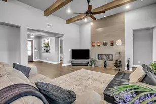 7228 Smith Farm Dr, North Richland Hills, TX 76182 - Photo 10