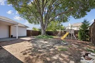 1823 Dew Valley Dr, Carrollton, TX 75010 - Photo 24