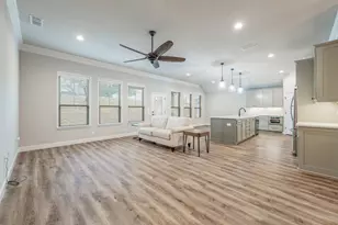 105 Easy St, Glen Rose, TX 76043 - Photo 10