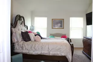 624 Yarborough St, Crowley, TX 76036 - Photo 8