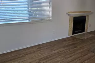 2411 Springmont Ct, Arlington, TX 76012 - Photo 6