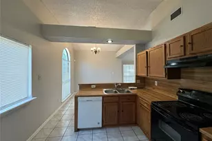 6511 Devine Dr, Arlington, TX 76001 - Photo 14