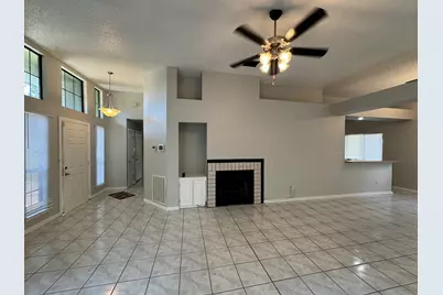 6511 Devine Drive, Arlington, TX 76001 - Photo 10