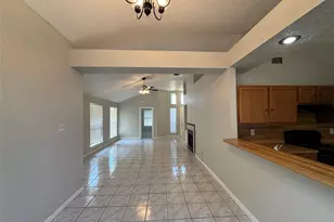 6511 Devine Dr, Arlington, TX 76001 - Photo 16