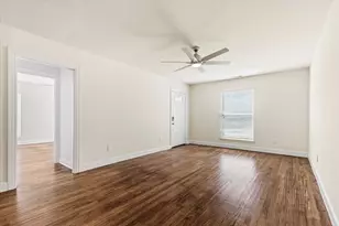 311 W Scott St, Sherman, TX 75092 - Photo 6